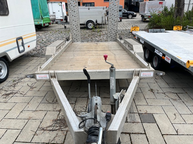 Maschinentransporter für PKW